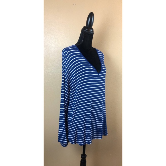 Striped Long Sleeve V Neck Knit Top - Picture 2 of 7